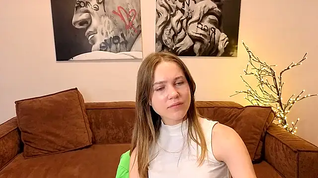LoveXLexi Adlı Modelin Canlı XXX Sohbeti
