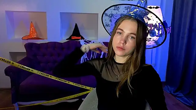 LoveXLexi: онлайн-секс-чат