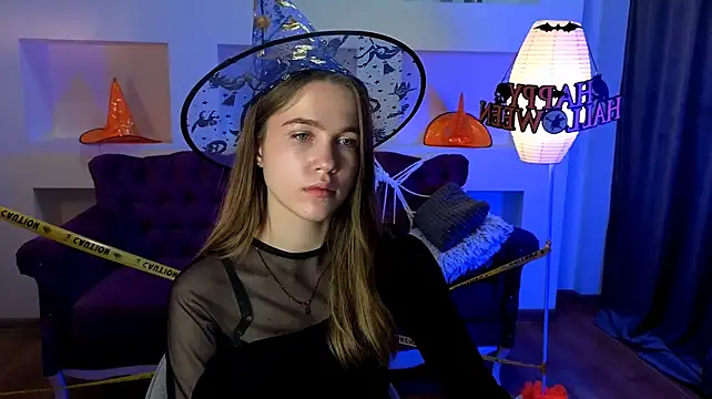 Онлайн чат XXX LoveXLexi