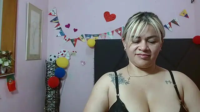 دردشة pamela_echeverria الجنسية المباشرة
