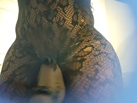 Prettyvsmonster: διαδικτυακό σόου στην κάμερα