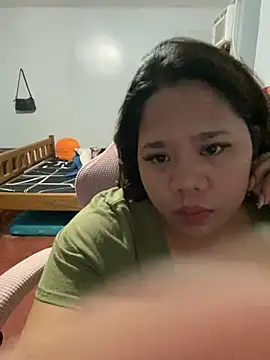 _UrSingleMamiBella_ Adlı Modelin Canlı XXX Sohbeti