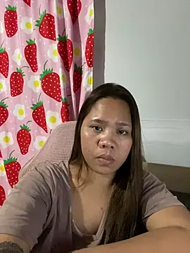 Chat XXX en directo de -CLARAMommy-