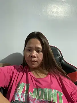 -CLARAMommy- Live XXX-Chat