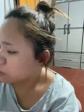 -CLARAMommy- 现场XXX聊天
