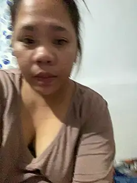 Czat XXX na żywo – -CLARAMommy-