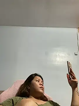 -CLARAMommy-'s Live XXX Chat