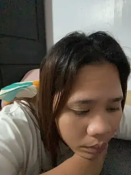 XXX chat uživo modela -CLARAMommy-