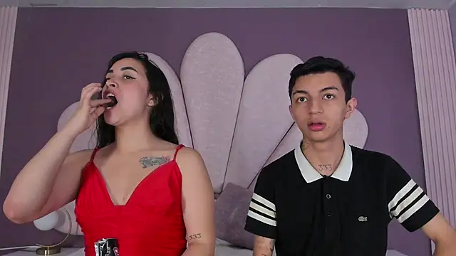 הופעת וובקאם של NickandAbby_