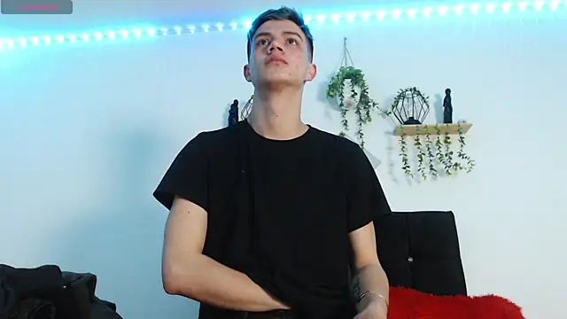 nicktorn Adlı Modelin Web Kamerası Şovu