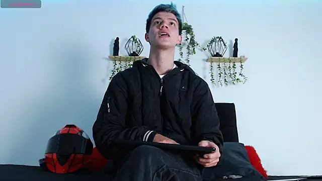 nicktorn's Webcam Show