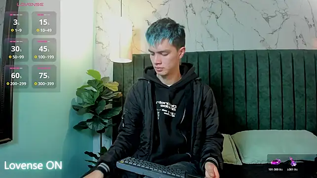 nicktorn's Webcam Show