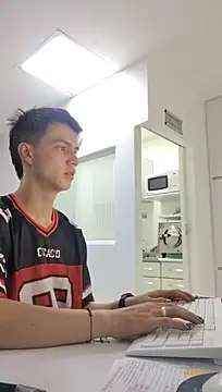 عرض كام nicktorn