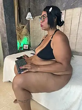 AranzalatinBlaks1 Show in webcam