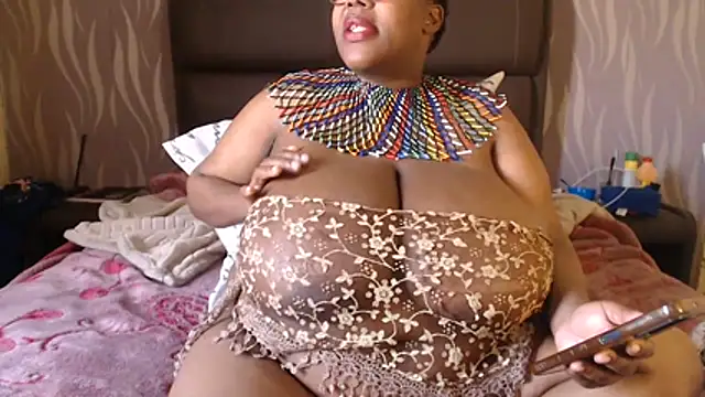 BoobsQueen46K's Live XXX Chat