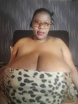 BoobsQueen46K's Webcam Show