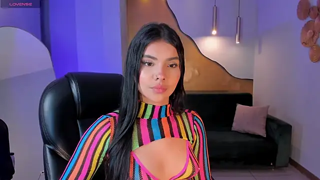MiaLaurence Chat XXX in diretta