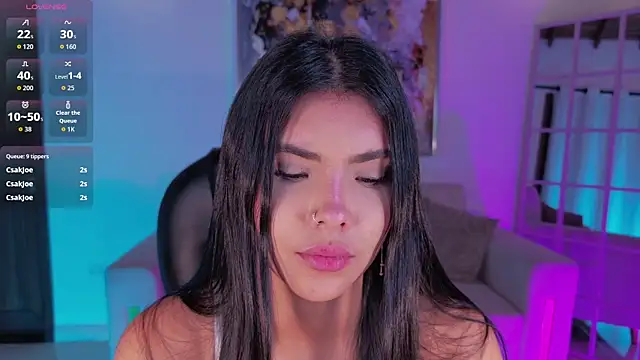 MiaLaurence Adlı Modelin Canlı XXX Sohbeti
