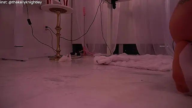 Ohbabykelly webcam show