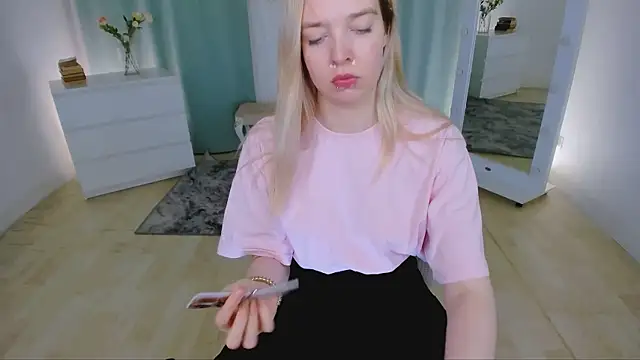Živý XXX chat BellaMontgomery