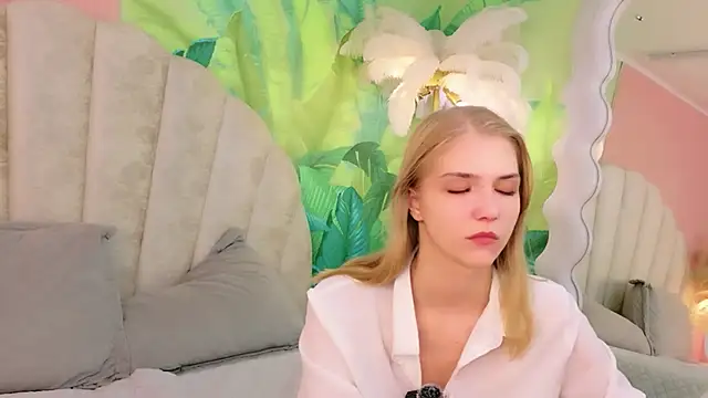 4example_Chloe live XXX chat