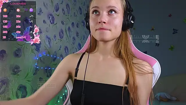 Armurra15's Webcam Show
