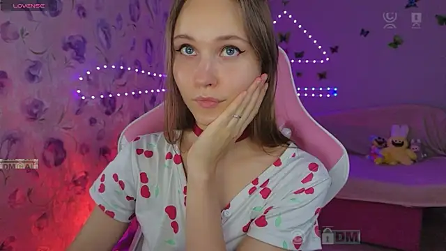 Armurra15 Adlı Modelin Canlı XXX Sohbeti