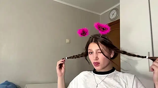 BreeEvett: онлайн-секс-чат
