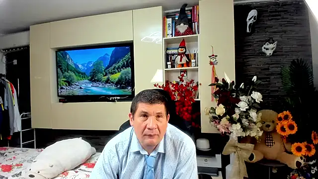 SpartacusDaddy48 Webcam show
