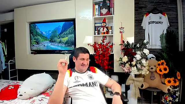 Show modela SpartacusDaddy48 na web-kameri