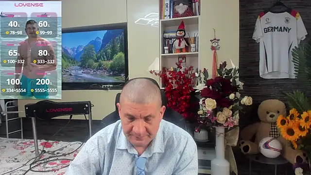 SpartacusDaddy48's Webcam Show