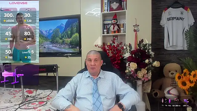 SpartacusDaddy48's Webcam Show