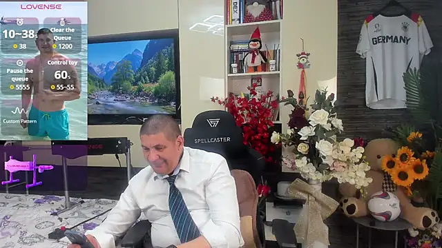 SpartacusDaddy48 Pertunjukan Webcam