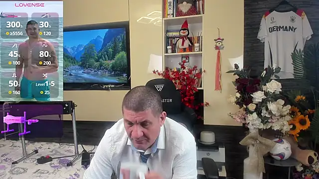 SpartacusDaddy48 Webcam show