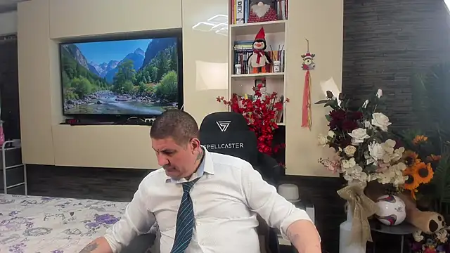 SpartacusDaddy48 Webcam show