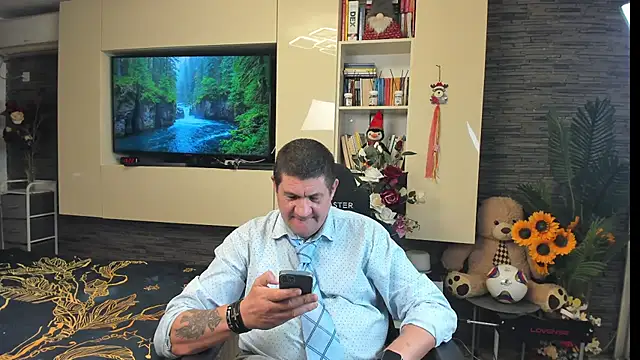 SpartacusDaddy48 Webcam Show