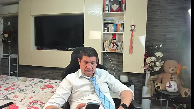 SpartacusDaddy48 在線直播表演