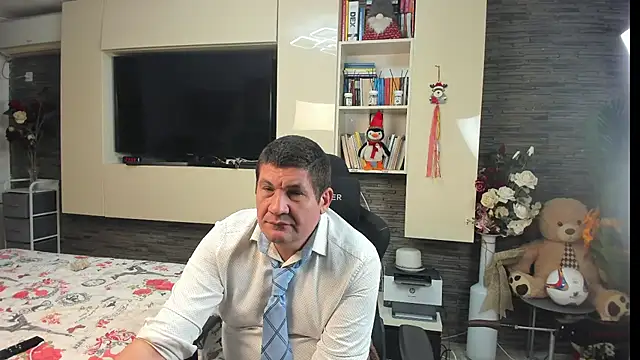 SpartacusDaddy48 Webcam show