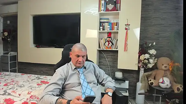 SpartacusDaddy48 Webcam show