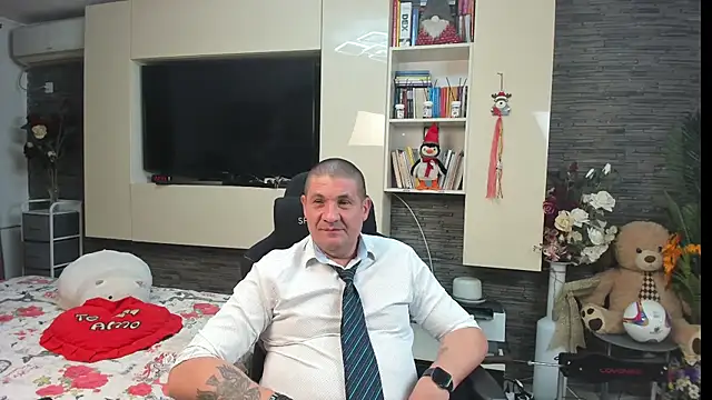 SpartacusDaddy48 Webcam show