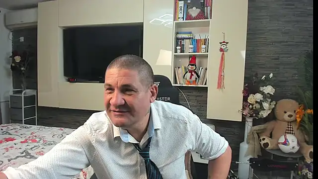 SpartacusDaddy48 Pertunjukan Webcam