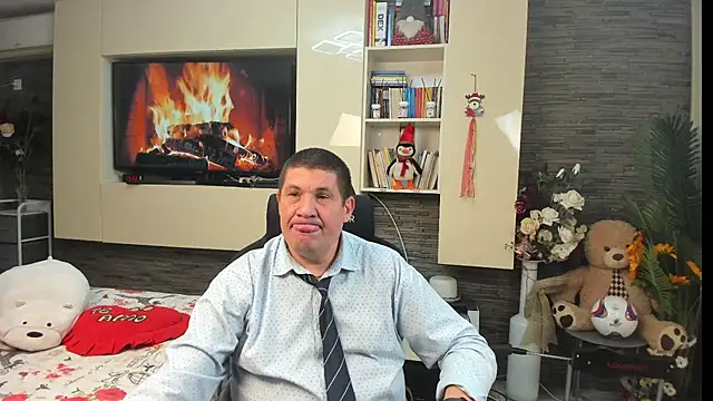SpartacusDaddy48 Webcam show