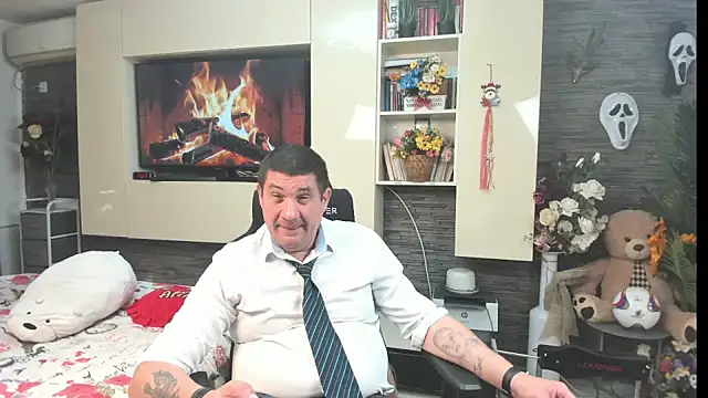 SpartacusDaddy48 Webcam show