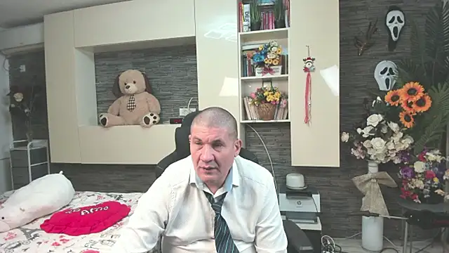 SpartacusDaddy48's Webcam Show