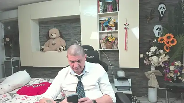 SpartacusDaddy48のウェブカメラショー