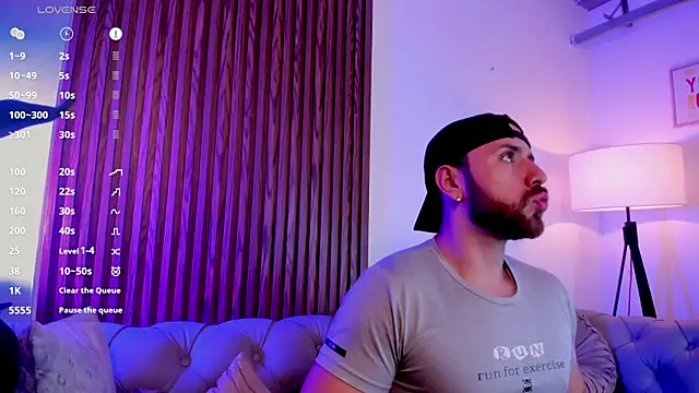 Maximo_Wolff's Webcam Show