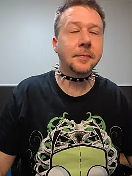 Pokazy przed kamerką – Bo0g
