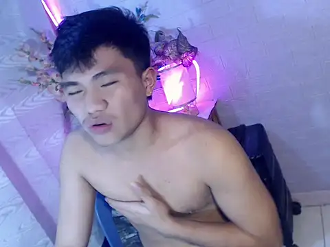 Show modela mostwantedtwink na web-kameri