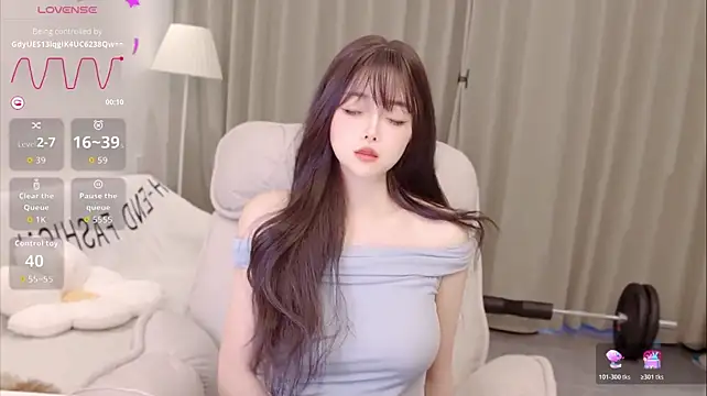uikyy1 网络视讯表演