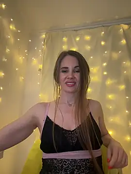 Chat +18 de LucieMack ao vivo